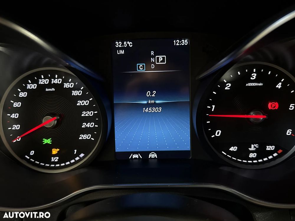 Mercedes-Benz GLC 300 d 4MATIC - 11