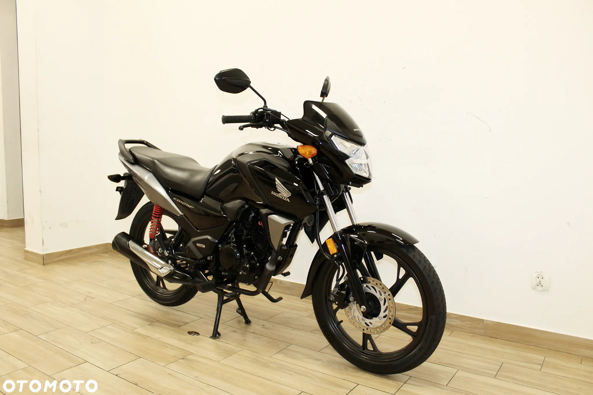 Honda CBF - 2