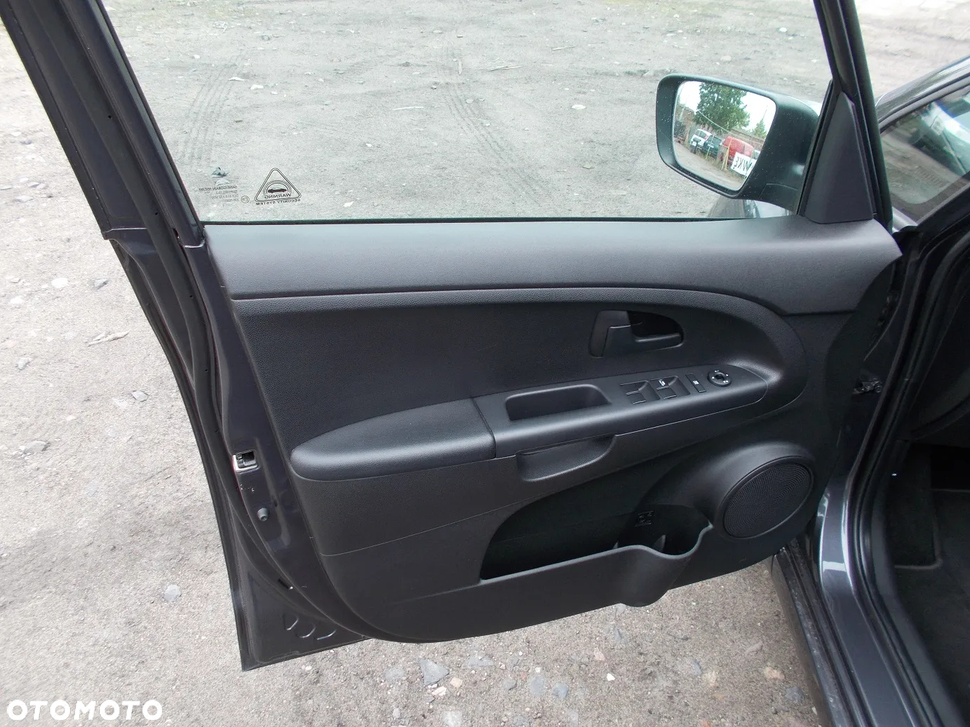 Kia Venga 1.6 M - 23