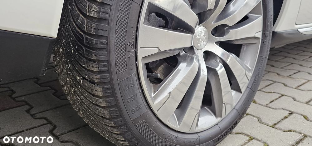 Peugeot 3008 1.6 HDi Style - 36