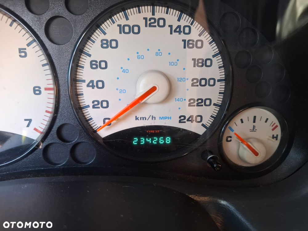 Jeep Cherokee 2.4 Sport - 14