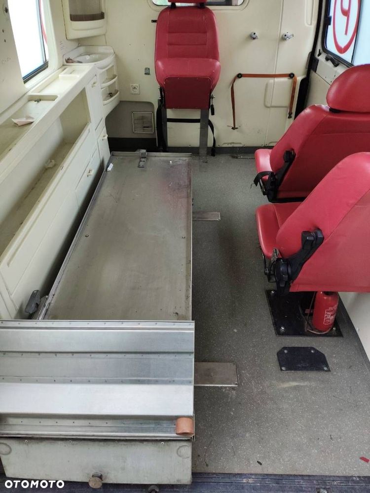 ZABUDOWA KARETKI  FIAT DUCATO Autobus (230_) 1994 - 2005 2.0 Panorama/Combinato 80 kW [109 KM] - 4