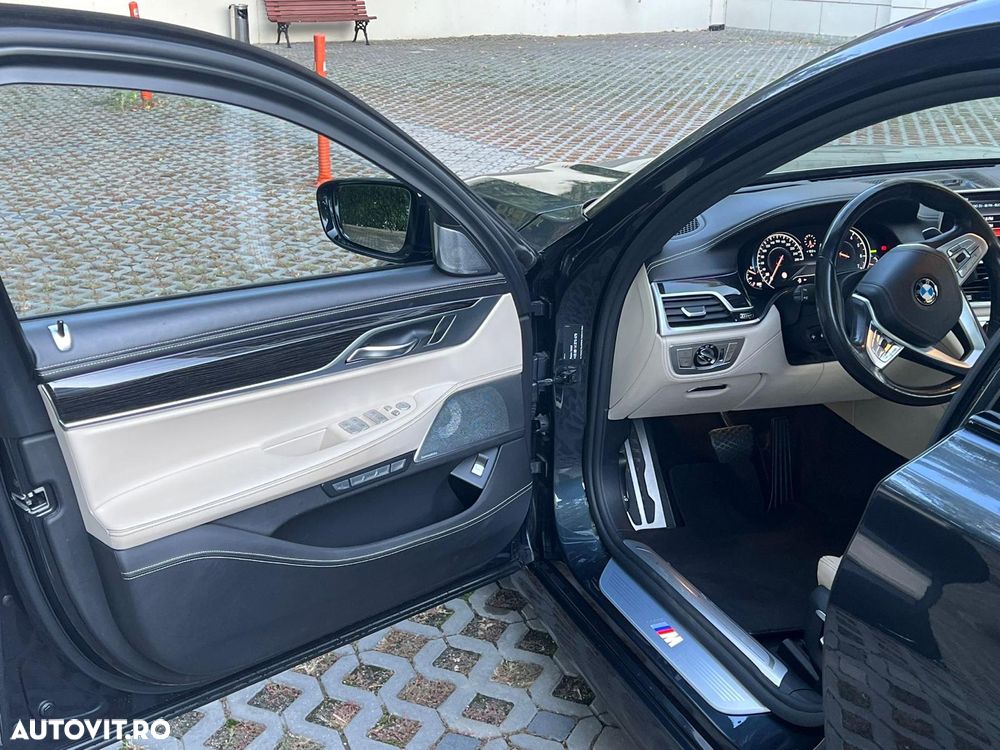 BMW Seria 7 750i xDrive Edition Exclusive - 8