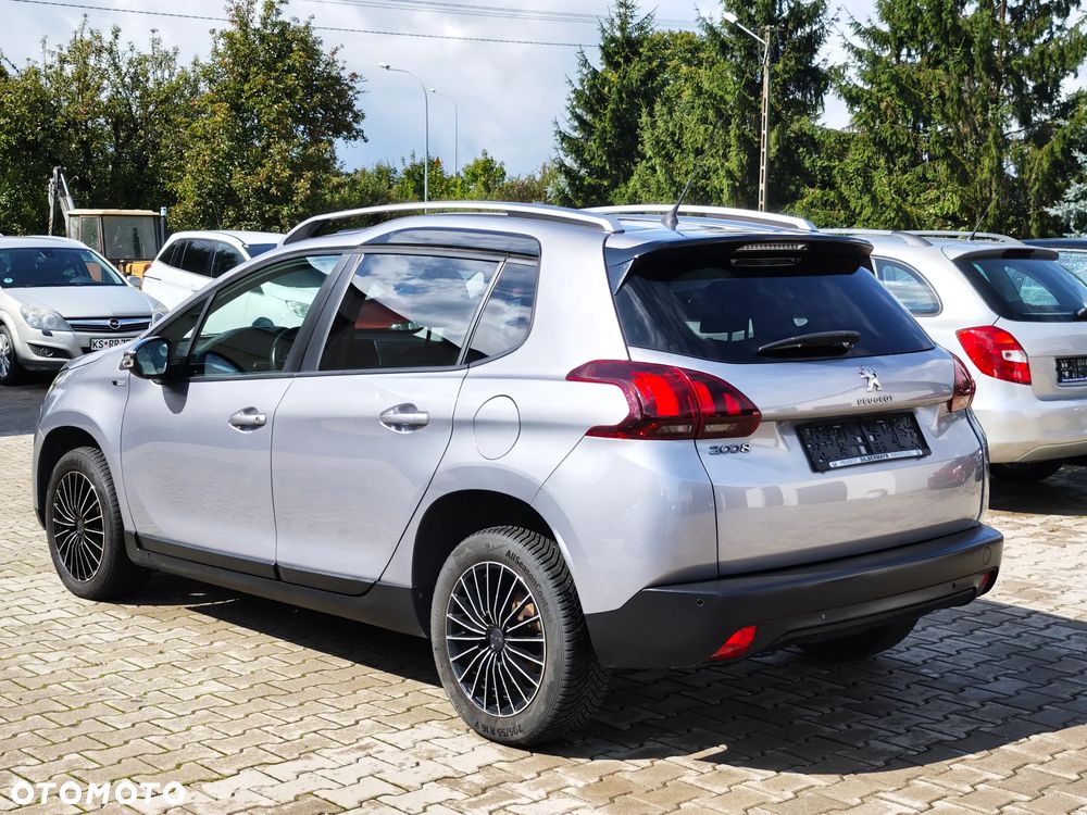 Peugeot 2008 1.6 BlueHDi Style - 7