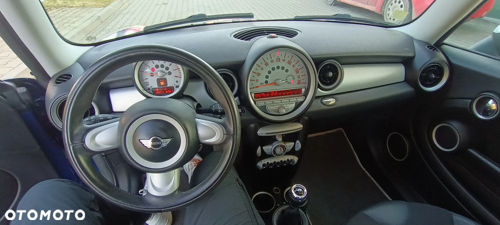 MINI Cooper Standard - 26
