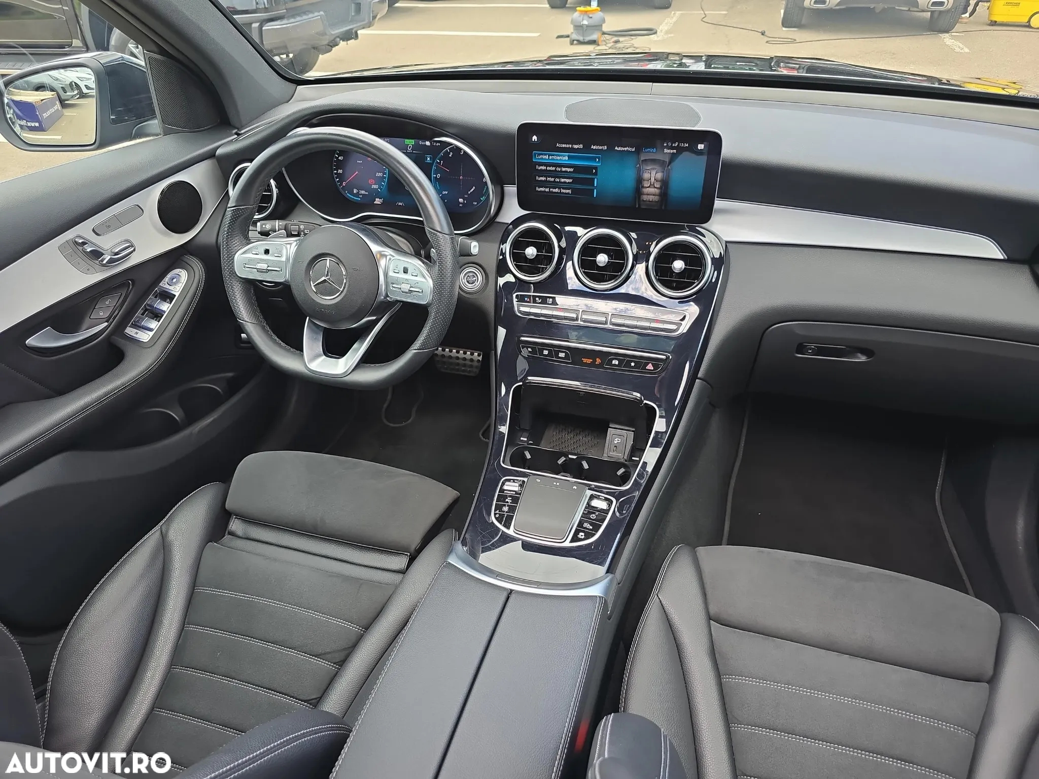 Mercedes-Benz GLC - 30