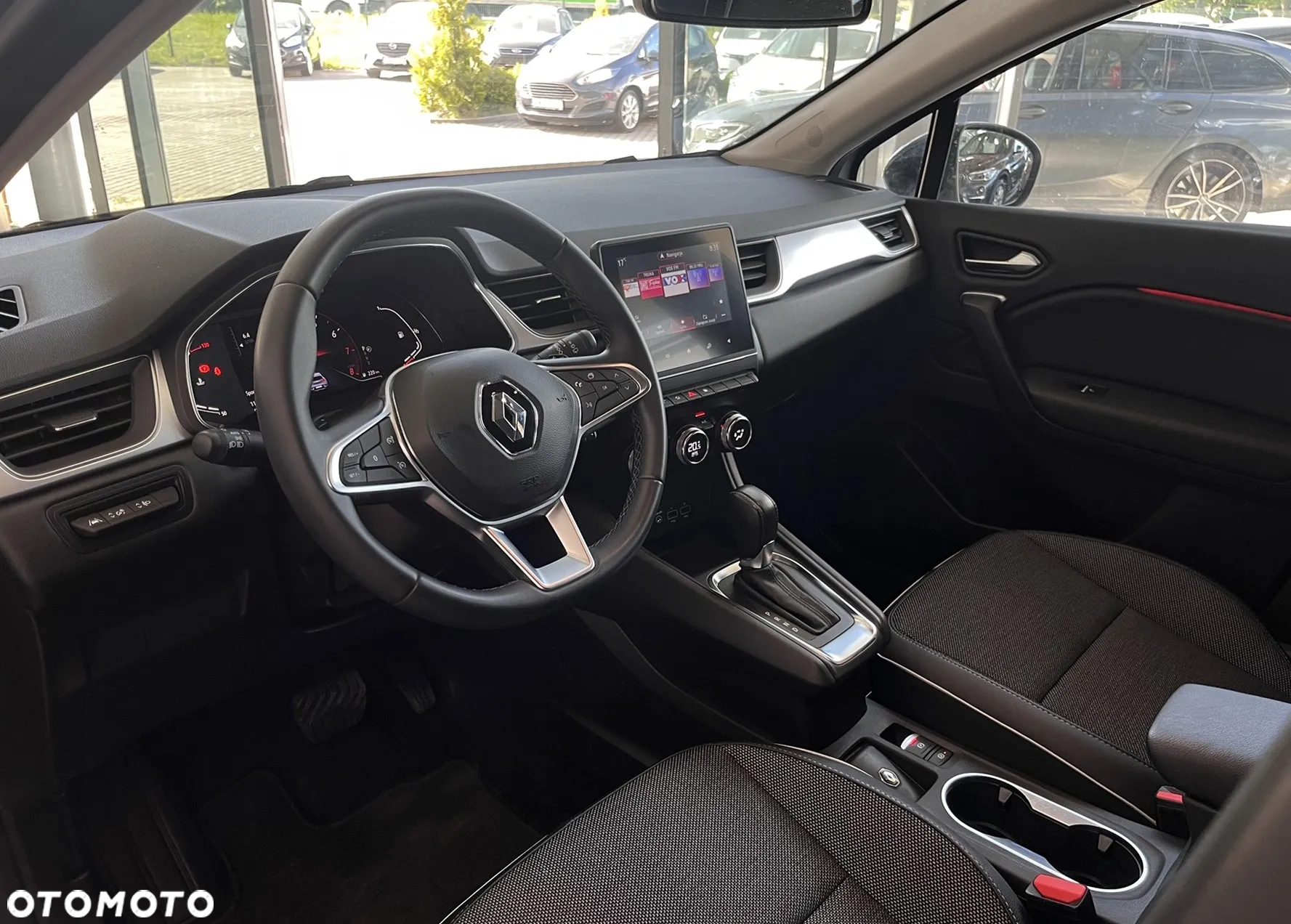 Renault Captur TCe 140 EDC GPF INTENS - 9