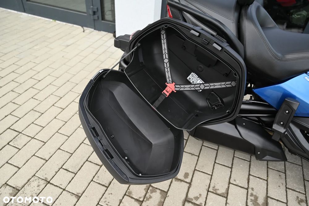 Can-Am Spyder - 26
