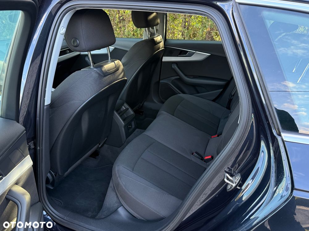 Audi A4 Avant - 9