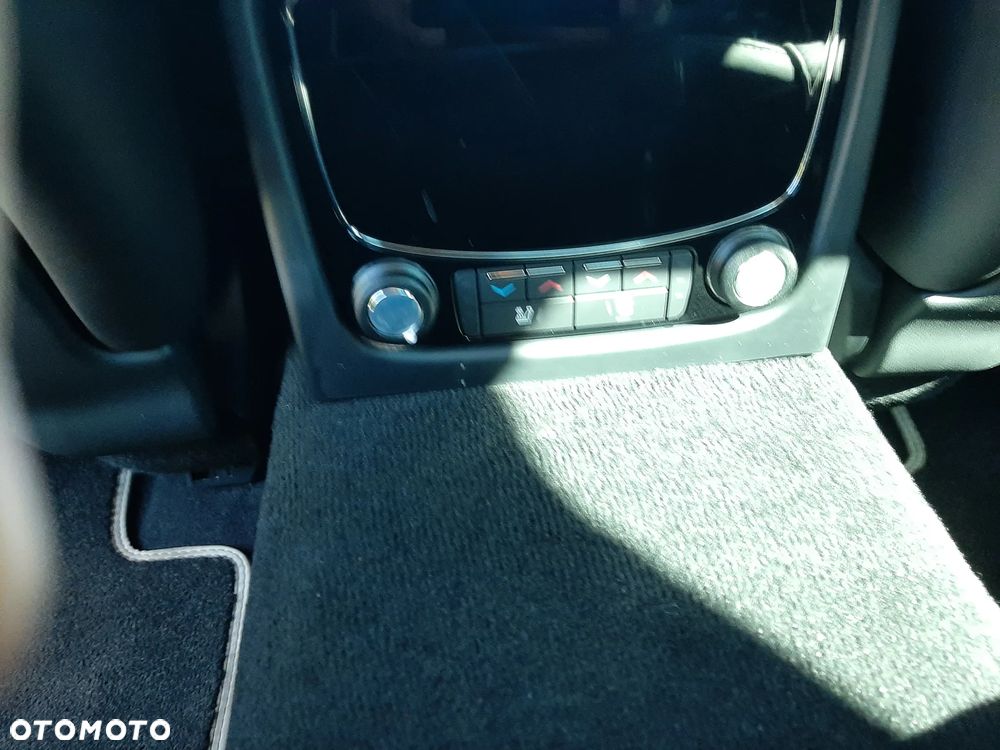 Jaguar XJ 3.0 V6 Kompressor AWD R-Sport - 25