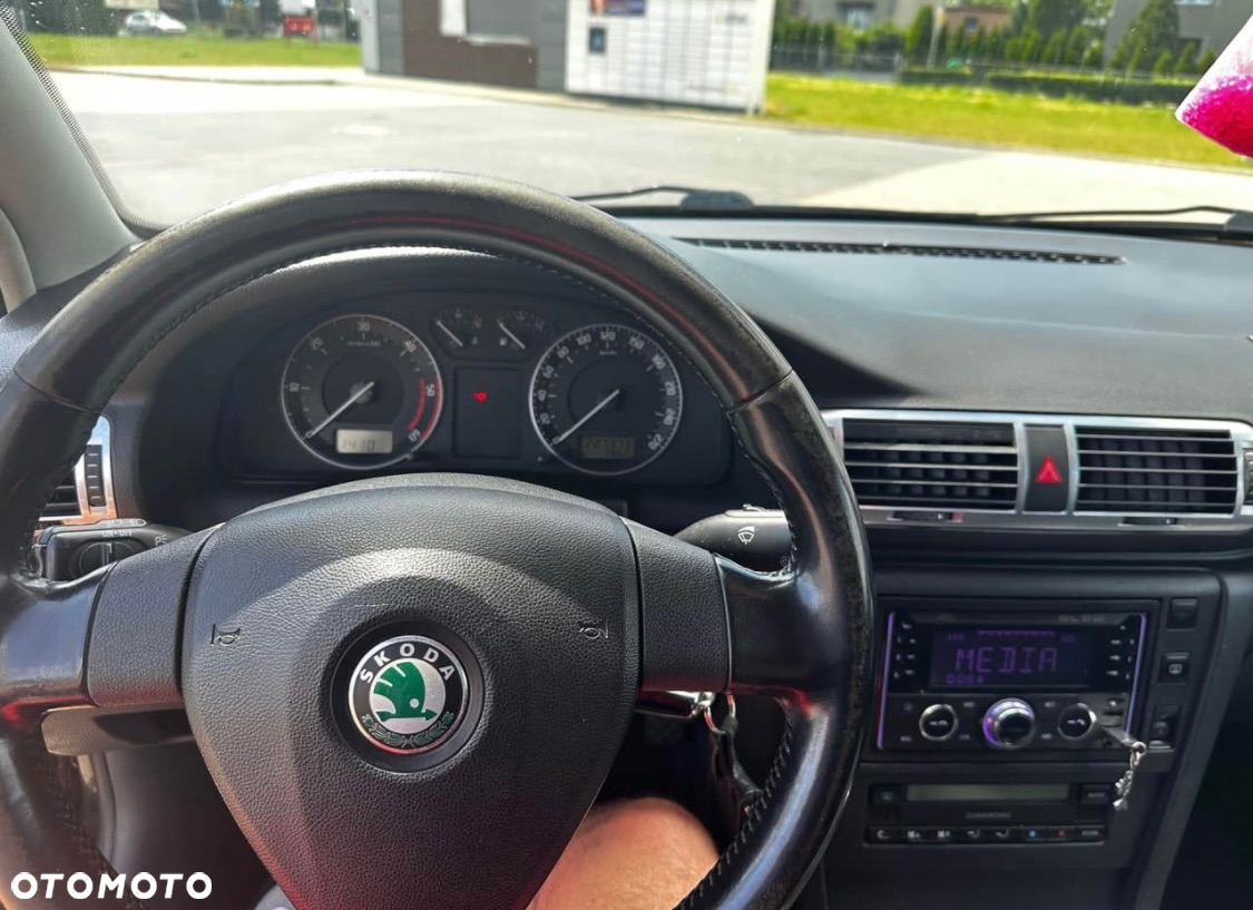 Skoda Superb - 8