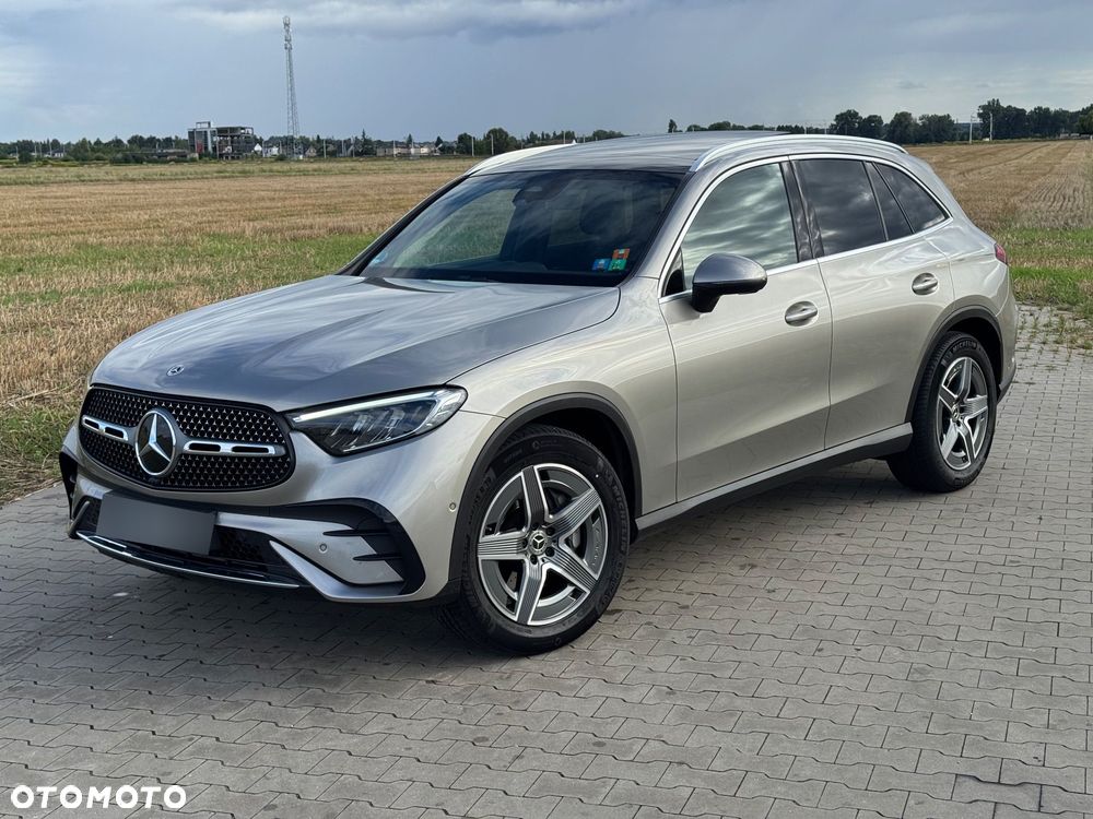 Mercedes-Benz GLC 300 4Matic 9G-TRONIC AMG Line Plus - 2