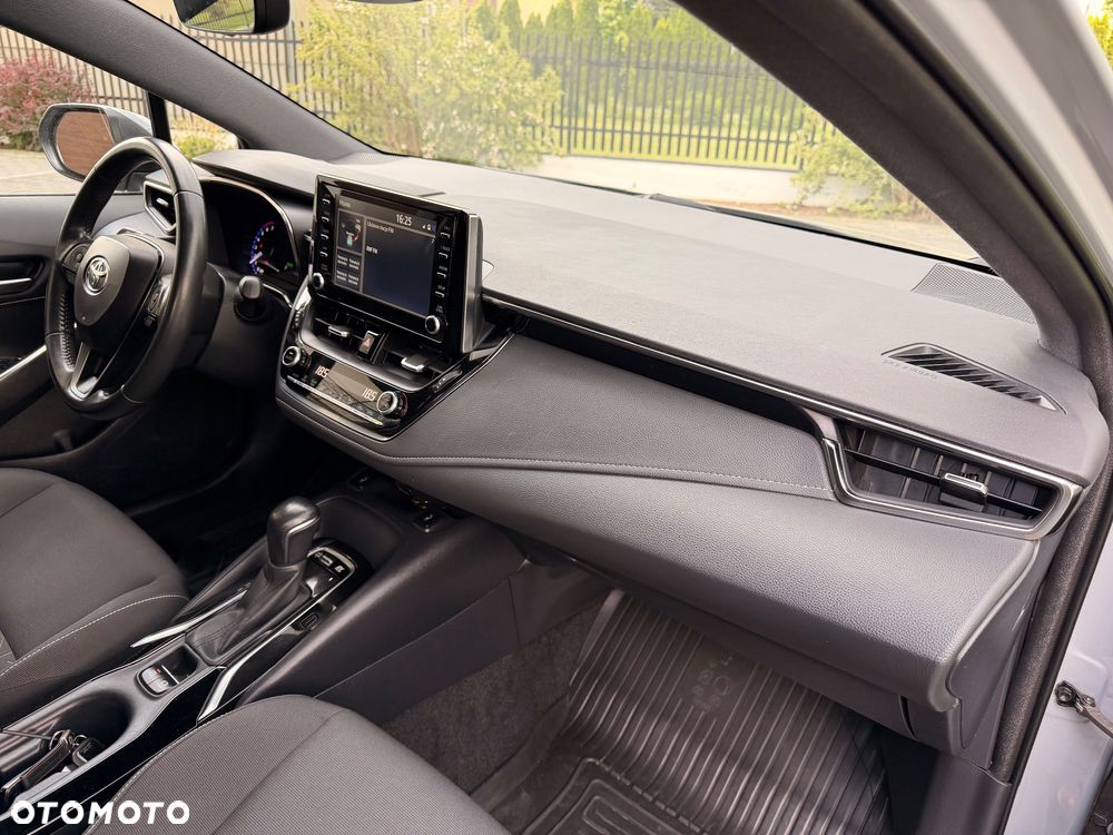 Toyota Corolla 1.8 Hybrid Comfort - 22