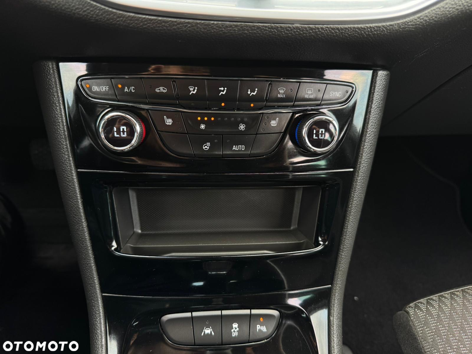 Opel Astra V 1.4 T Dynamic - 17