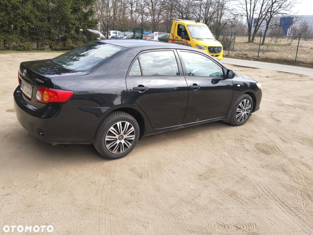 Toyota Corolla 1.6 Terra - 12