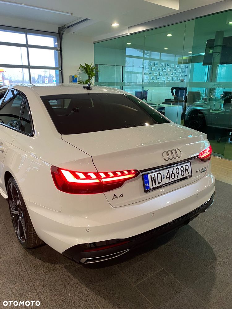 Audi A4 Limousine 40 TFSI mHEV Quattro S Line S tronic - 4