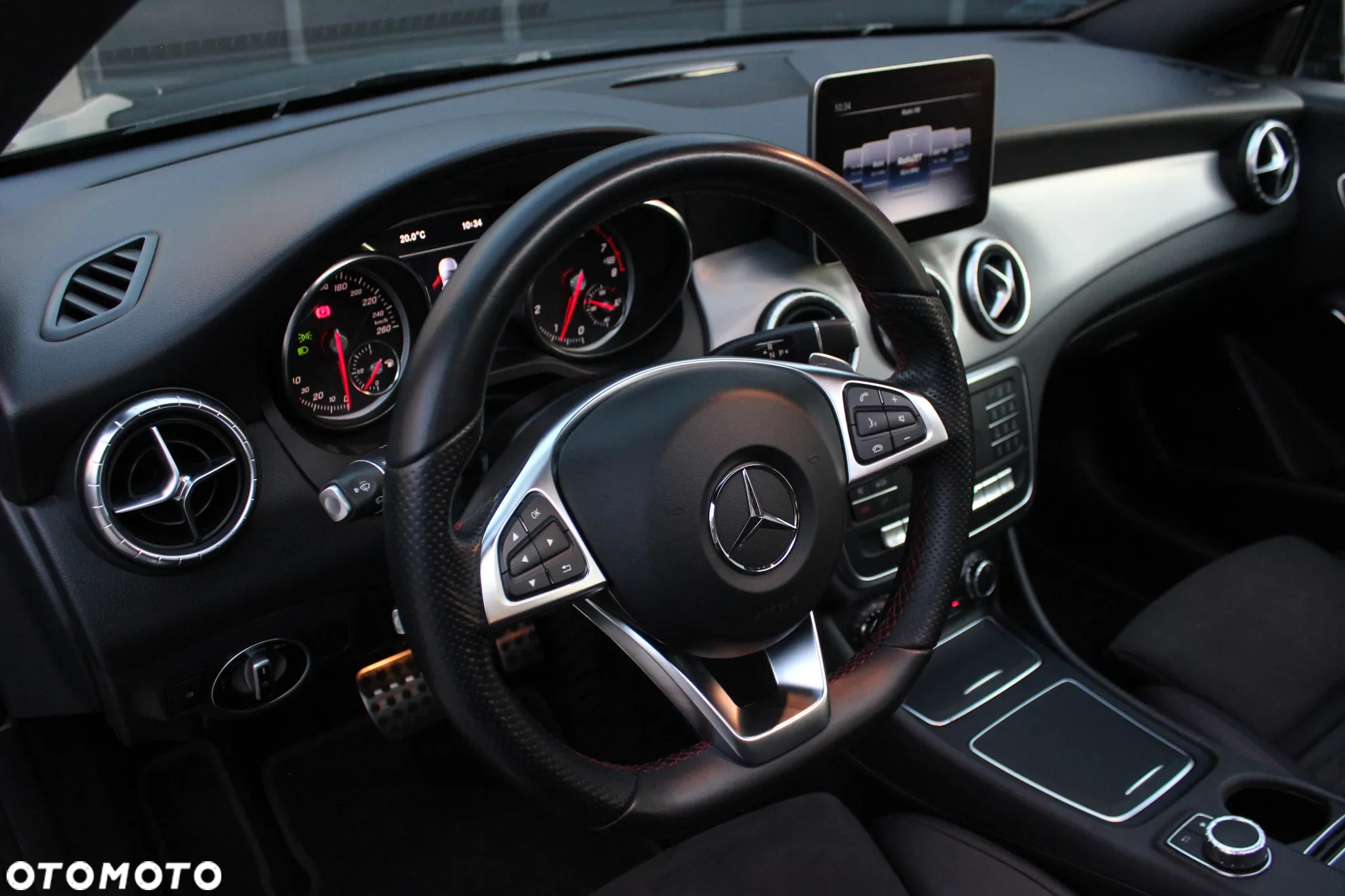 Mercedes-Benz CLA 200 7G-DCT AMG Line - 8