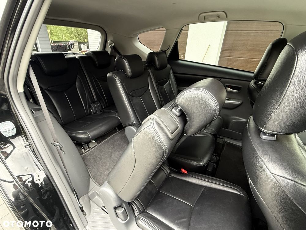 Toyota Prius+ (Hybrid) Executive - 22