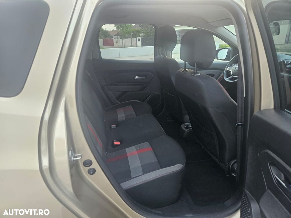 Dacia Duster 1.6 SCe Prestige jante 17" - 11