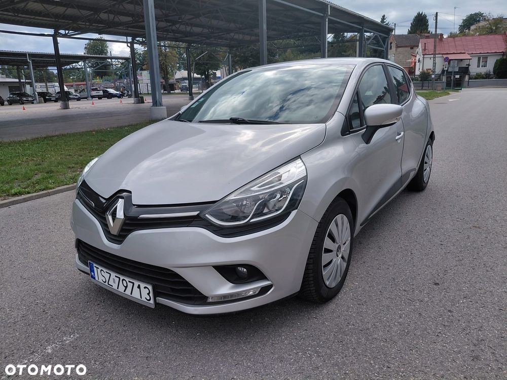 Renault Clio - 1