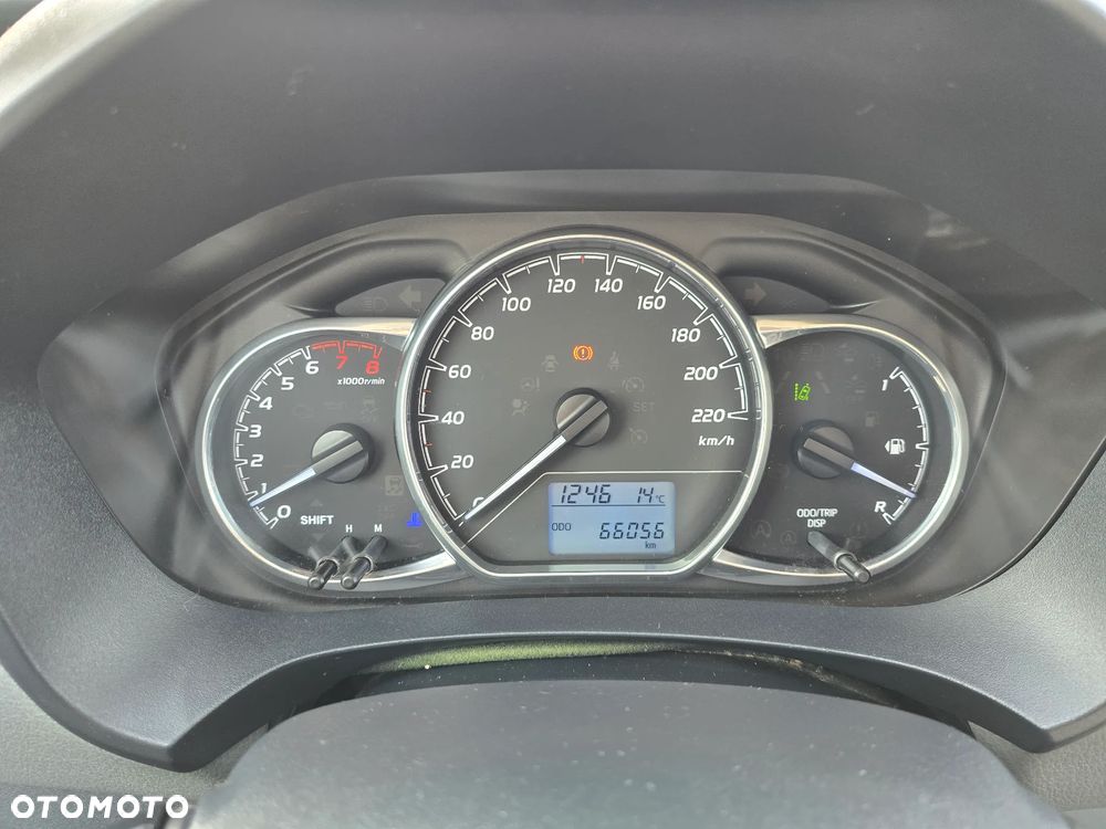 Toyota Yaris 1.5 Life - 10