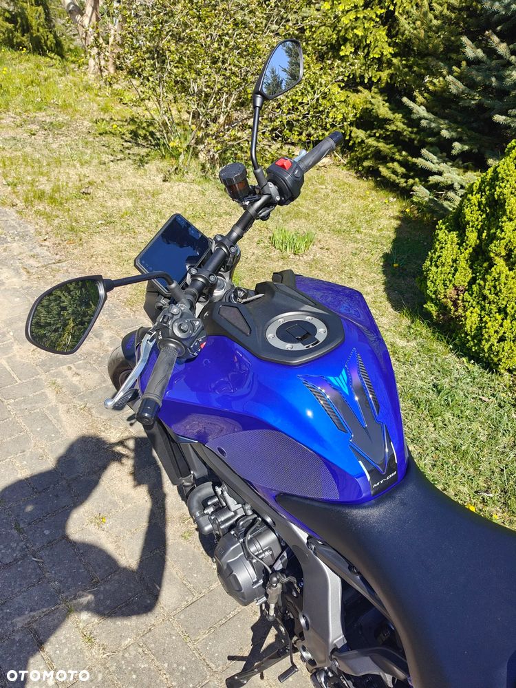 Yamaha MT - 11