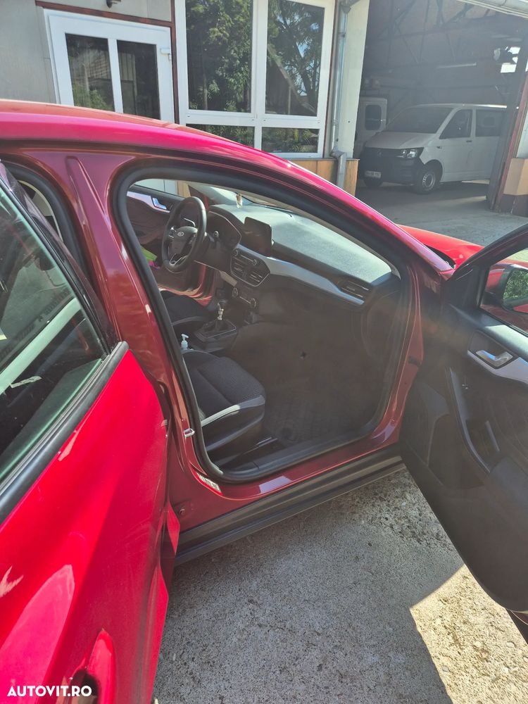 Ford Focus - 6