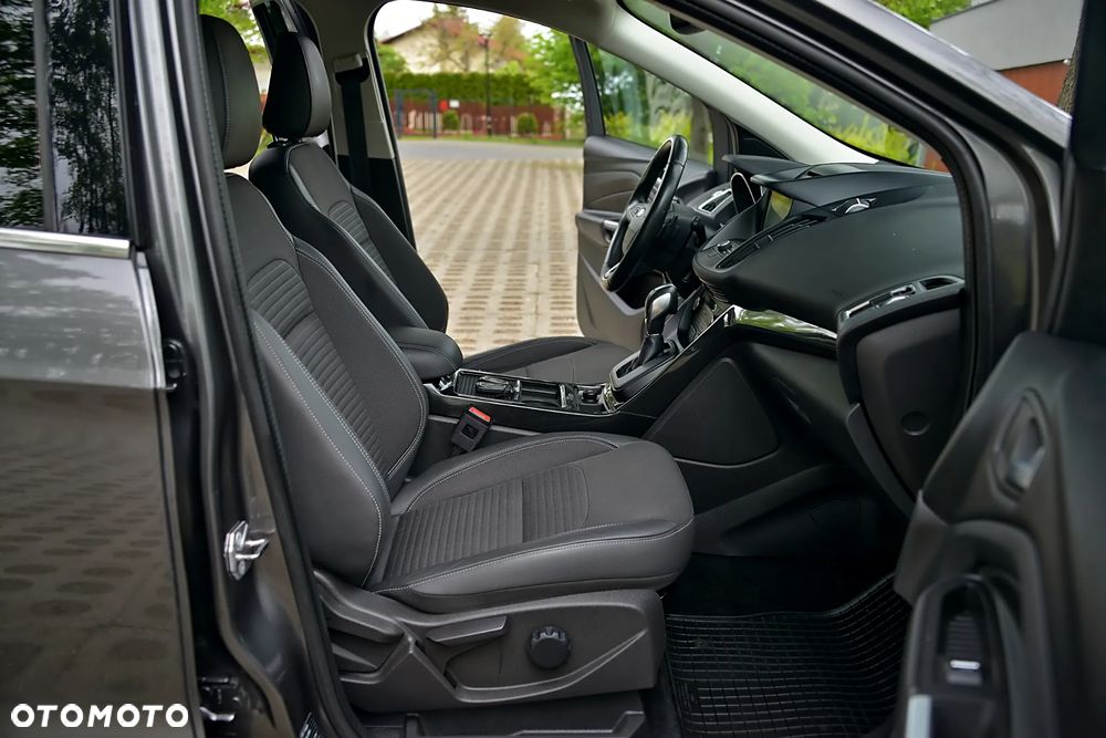 Ford Kuga 2.0 TDCi 4WD Titanium Plus - 28
