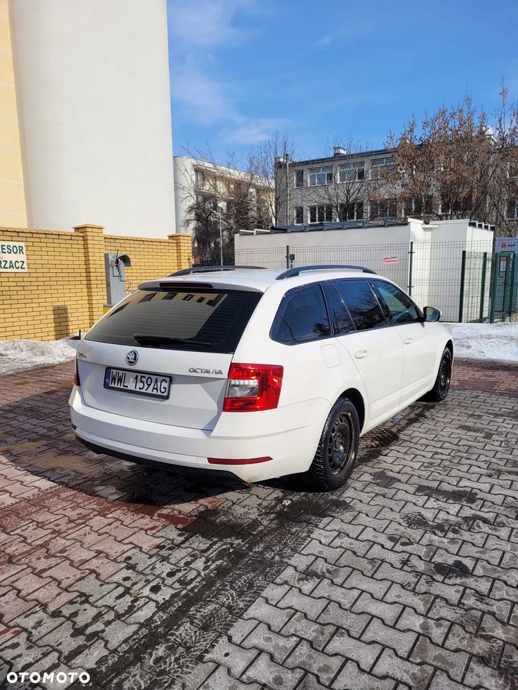 Skoda Octavia 1.6 TDI Ambition - 4