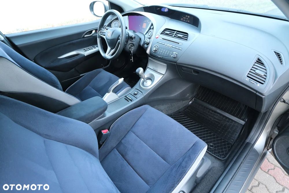 Honda Civic 1.8i-VTEC Comfort - 9