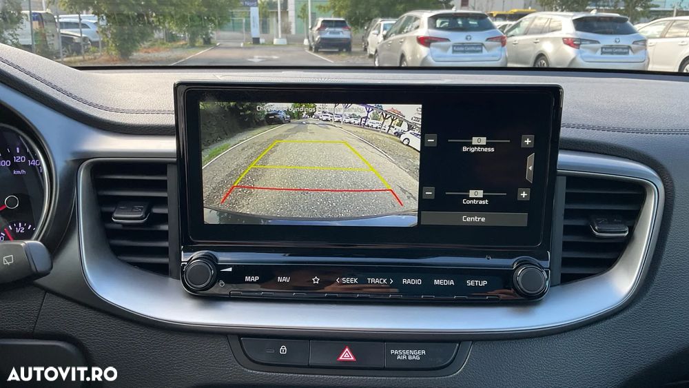 Kia Ceed - 25