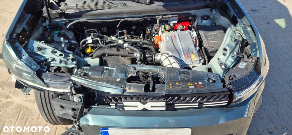 Dacia Bigster 1.8 Full Hybrid 155 Extreme MMT - 17