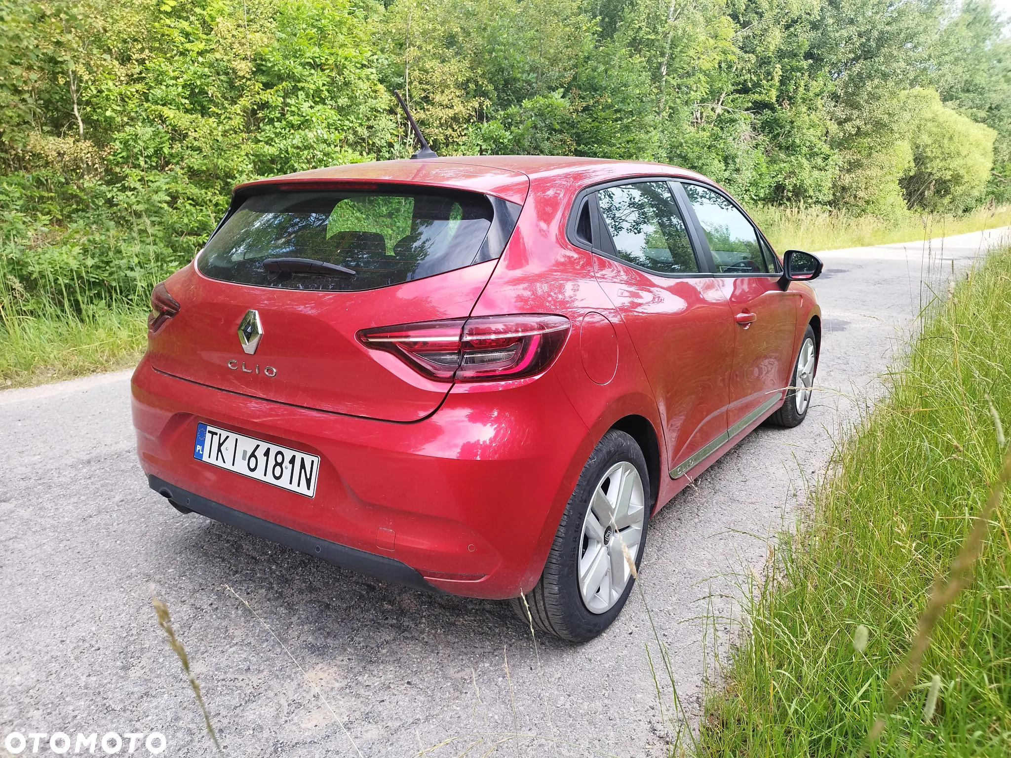 Renault Clio TCe 100 BUSINESS EDITION - 4