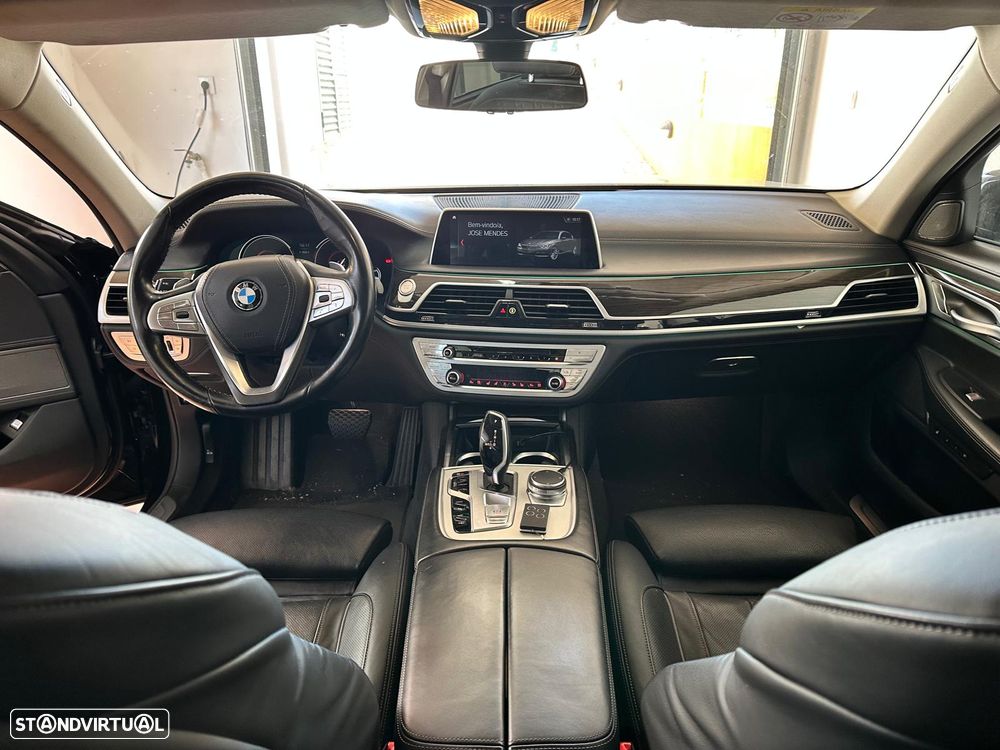 BMW 740 Le iPerformance - 12