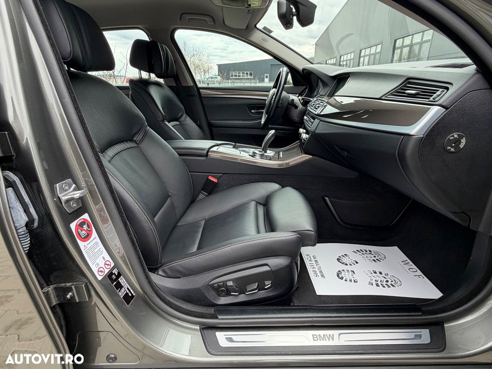 BMW Seria 5 520d xDrive Aut. Modern Line - 19