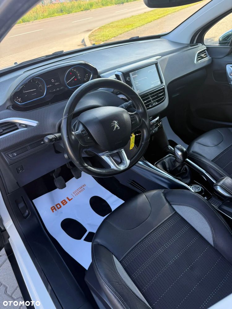 Peugeot 2008 1.6 VTi Style - 6