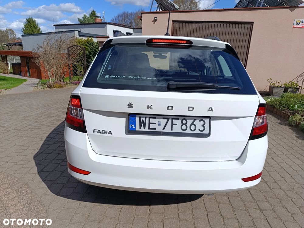 Skoda Fabia 1.0 Ambition - 4