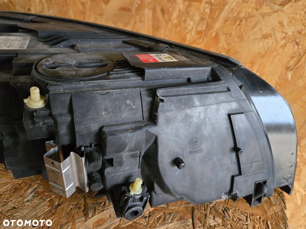 VOLVO S40 V50 LIFT LAMPA LEWA BIXENON EU - 3