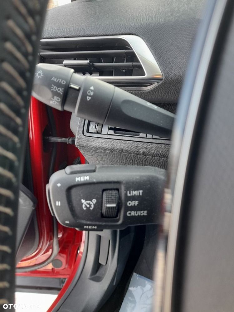 Peugeot 3008 1.2 PureTech Active Pack S&S - 15