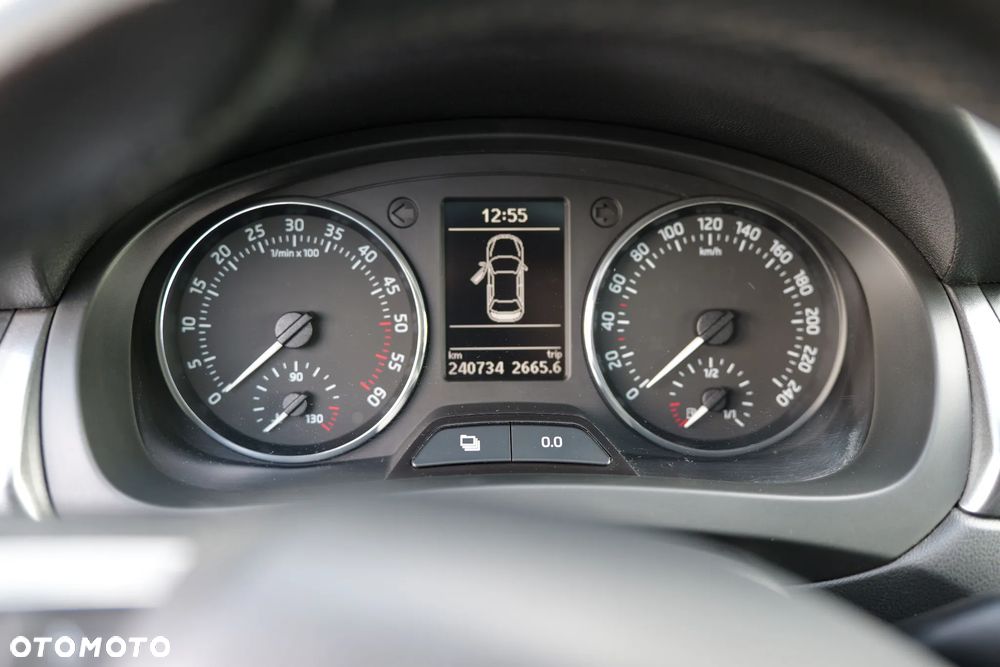 Skoda RAPID - 5