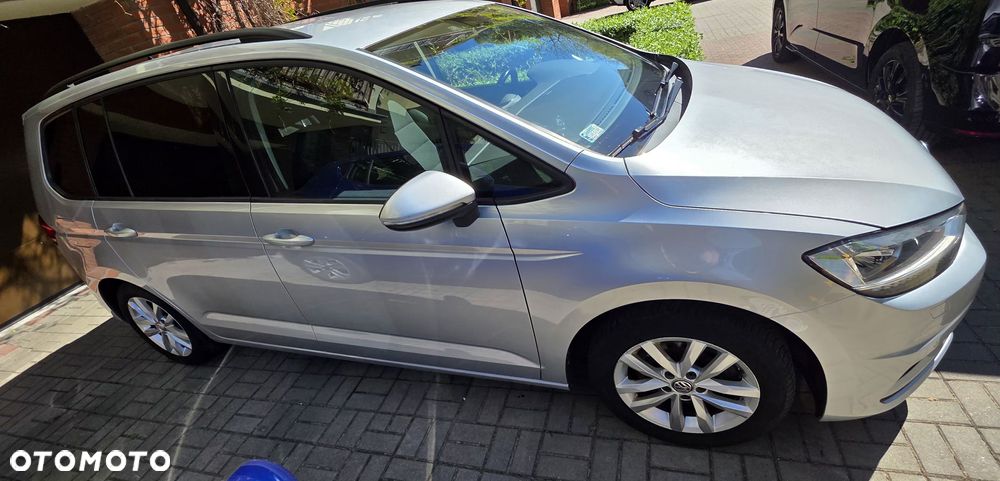 Volkswagen Touran 2.0 TDI BMT Comfortline DSG - 2