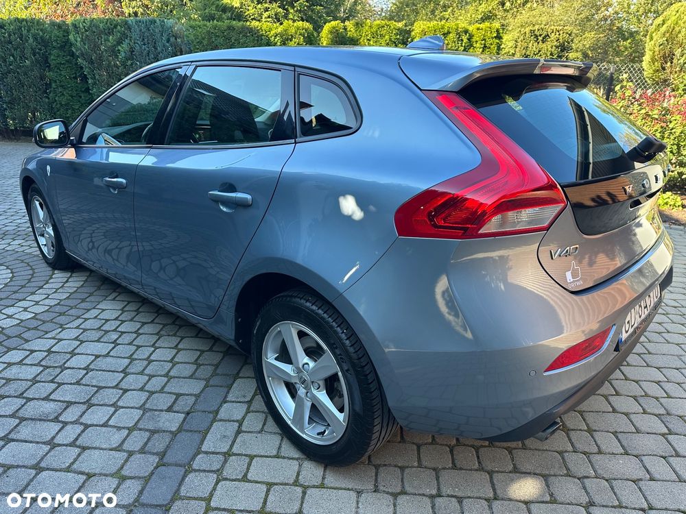 Volvo V40 D3 Drive-E Momentum - 23