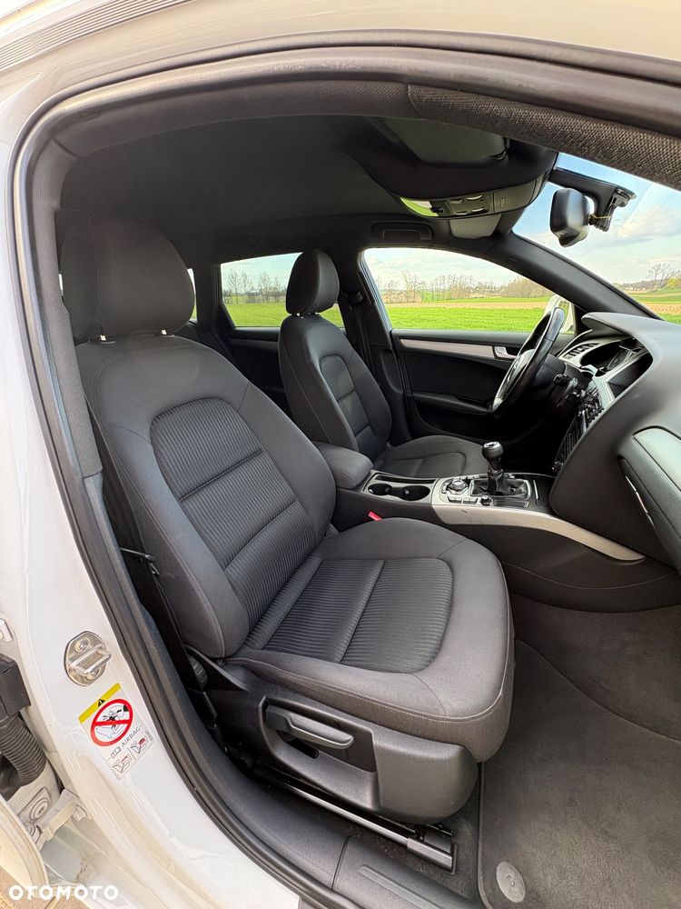 Audi A4 Avant 2.0 TDI - 10