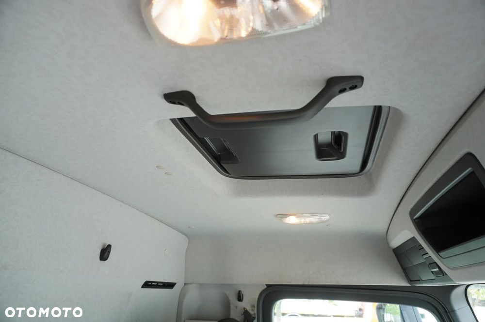 Mercedes-Benz Antos 3240 8x2 / HDS Tajfun 5 t / Zabudowa Śmieciarka Farid Industries / 3 osie skrętne - 21