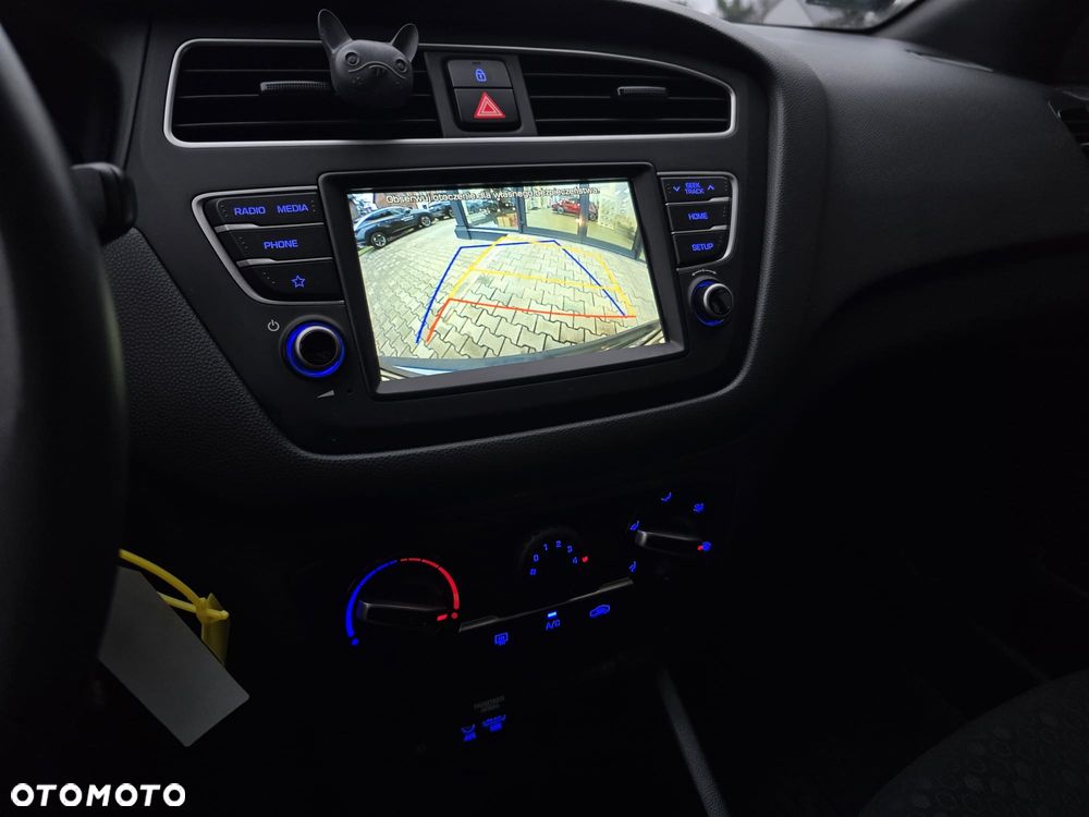 Hyundai i20 1.2 GO - 12