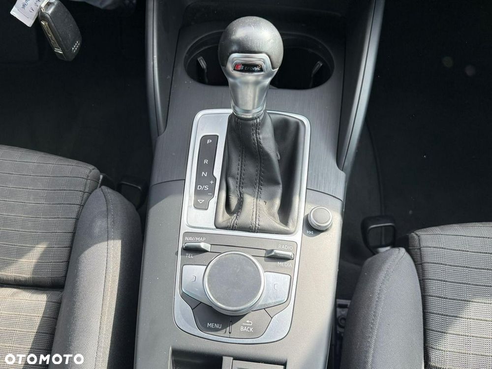 Audi A3 Sportback 2.0 TDI S tronic sport - 29