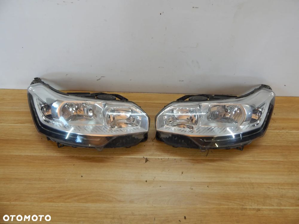 Lampa prawy przód LED Citroen C5 x7 08-17 Lift Łuków części - 2