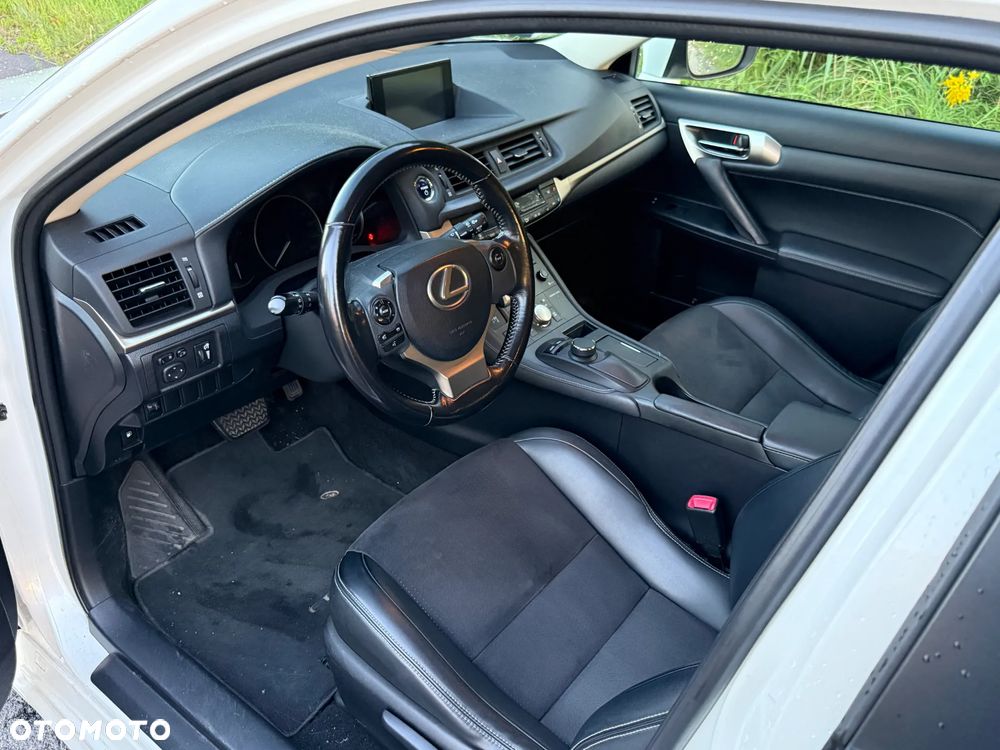 Lexus CT 200h Elite EU6 - 11