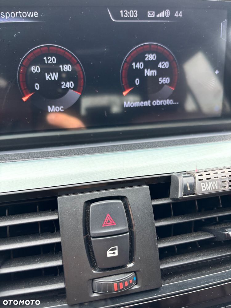 BMW Seria 3 330d xDrive M Sport - 34
