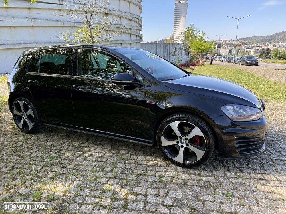 VW Golf 2.0 TSi GTi DSG - 12